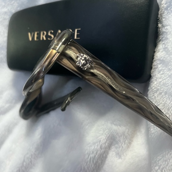 Versace Sunglasses - Picture 4 of 7